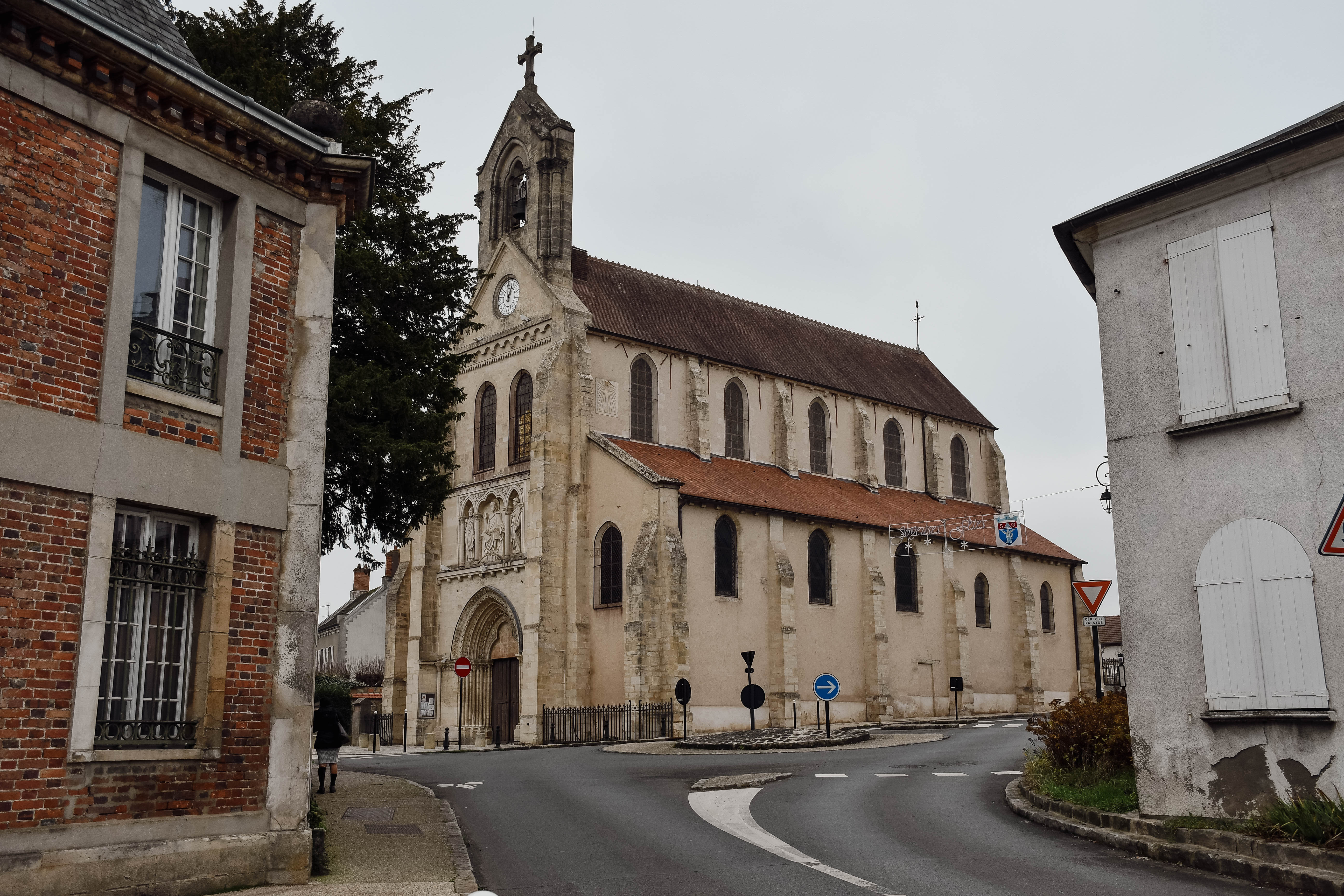 2025 - Église